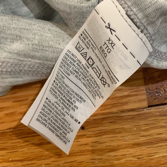 Old Navy Athletic Running Shirt - Picture 4 of 5